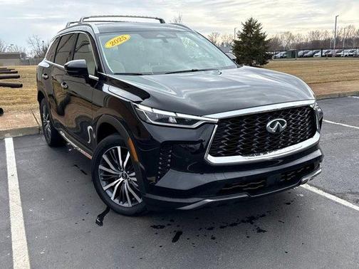 2025 INFINITI QX60 SENSORY