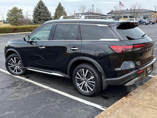 2025 INFINITI QX60 SENSORY