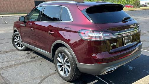 2022 Lincoln Nautilus Standard