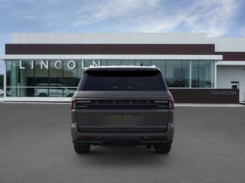 2025 Lincoln Navigator Black Label