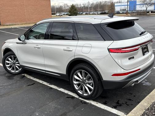 2022 Lincoln Corsair Standard