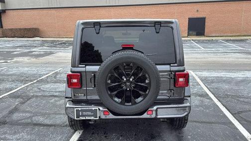 2021 Jeep Wrangler Unlimited Sahara Altitude