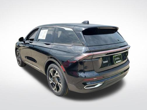 Infinite Black Metallic 2024 Lincoln Nautilus Premiere