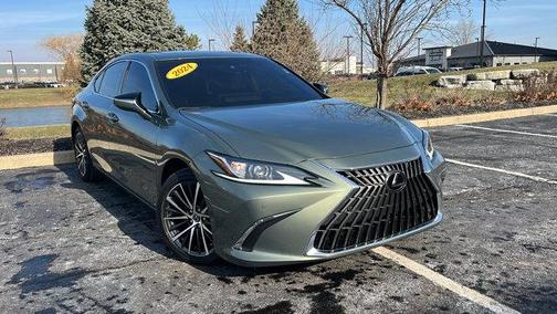 2024 Lexus ES 300h Luxury