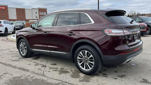 2022 Lincoln Nautilus Standard