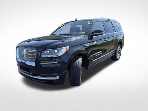 Black Metallic 2023 Lincoln Navigator Reserve