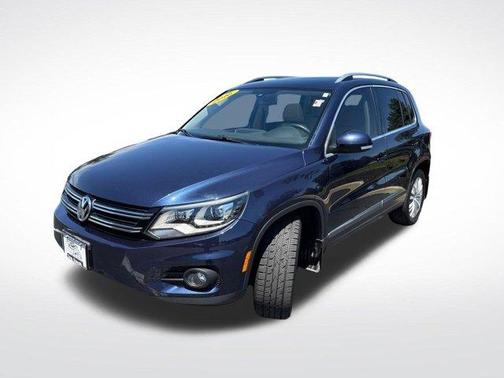 Night Blue Metallic 2016 Volkswagen Tiguan SE