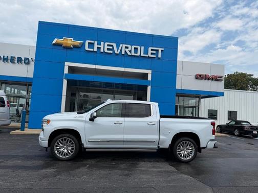 Polar White 2026 Chevrolet Silverado 1500 High Country