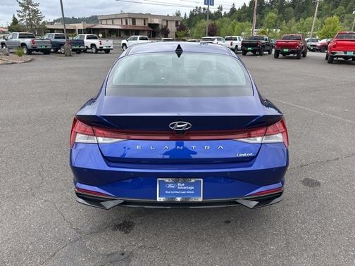 2023 Hyundai ELANTRA LIMITED