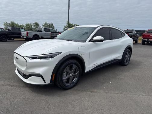 2022 Ford Mustang Mach-E SELECT