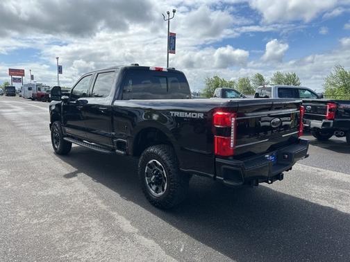 2024 Ford F-350 LARIAT SUPER DUTY