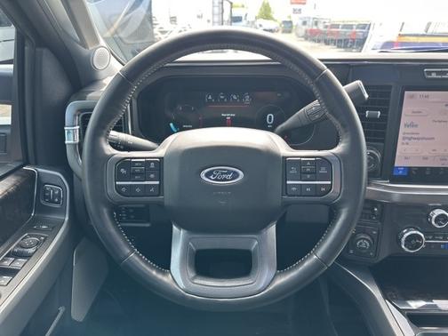 2024 Ford F-350 LARIAT SUPER DUTY