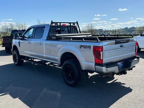 2022 Ford F-350 LARIAT SUPER DUTY