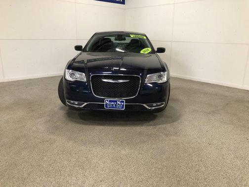 2016 Chrysler 300 Limited
