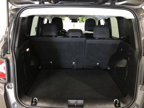2020 Jeep Renegade Altitude