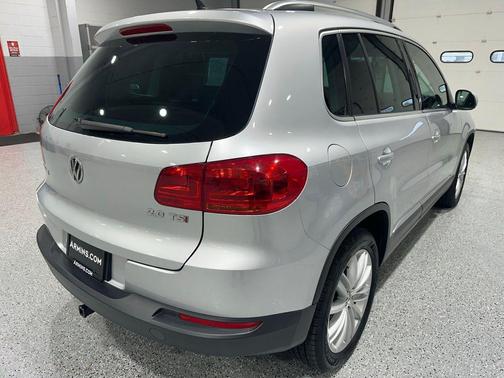 2012 Volkswagen Tiguan SE