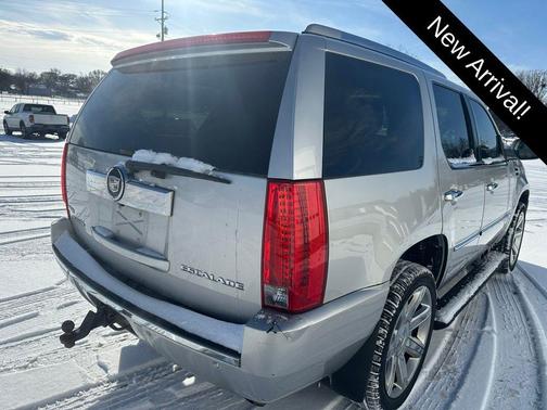 2011 Cadillac Escalade Platinum Edition