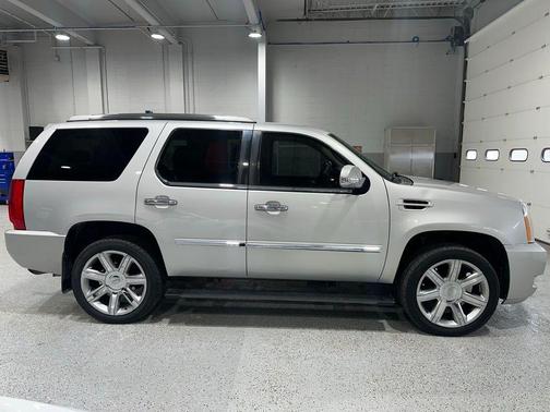 2011 Cadillac Escalade Platinum Edition