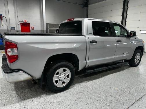 2017 Toyota Tundra SR5