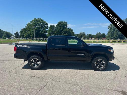 2017 Toyota Tacoma TRD Sport