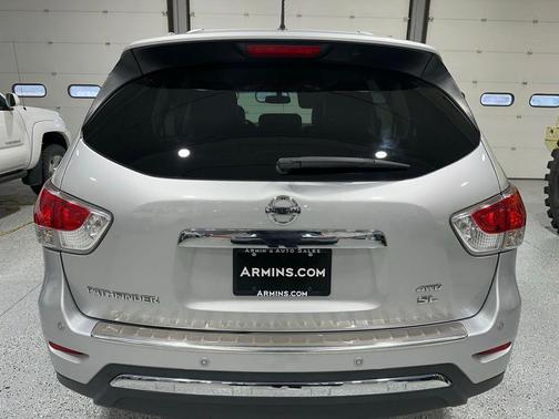 2015 Nissan Pathfinder SL