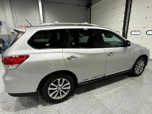 2015 Nissan Pathfinder SL