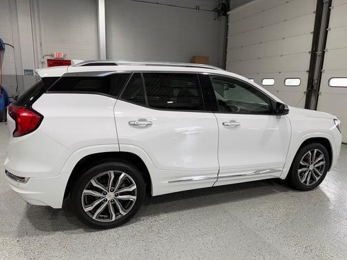 Summit White 2018 GMC Terrain Denali