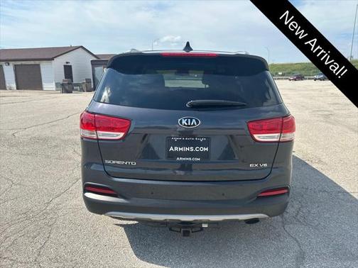 2016 Kia Sorento EX