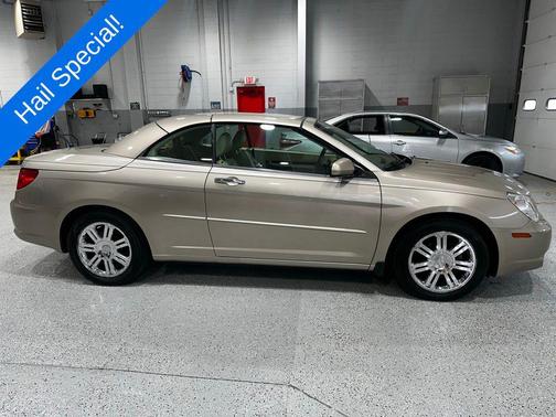Light Sandstone Metallic Clearcoat/Black Vinyl Top 2008 Chrysler Sebring Base