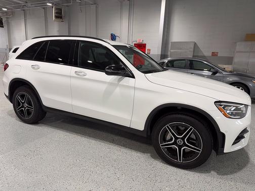 Polar White 2022 Mercedes-Benz GLC 300 4MATIC