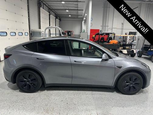 2024 Tesla Model Y Long Range Dual Motor All-Wheel Drive