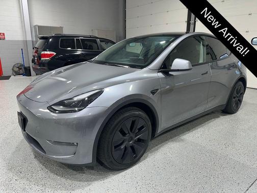2024 Tesla Model Y Long Range Dual Motor All-Wheel Drive