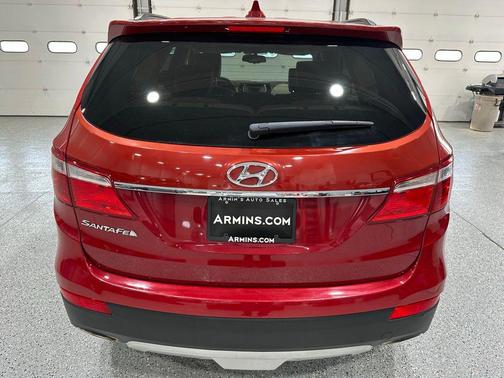 2016 Hyundai SANTA FE SE