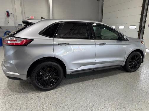 2022 Ford Edge ST Line