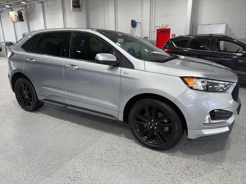 2022 Ford Edge ST Line