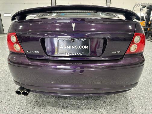 2004 Pontiac GTO Base