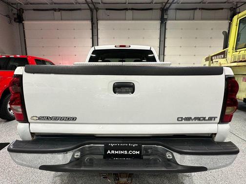 2004 Chevrolet Silverado 2500 LS H/D Crew Cab