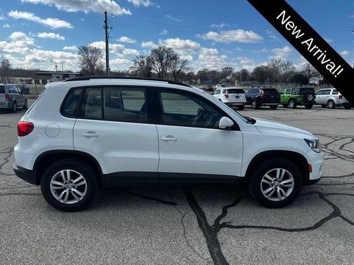 2016 Volkswagen Tiguan S