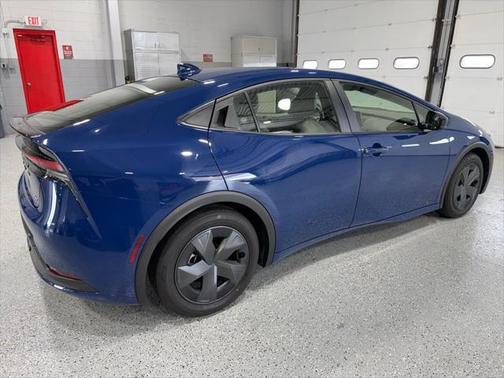 2023 Toyota Prius LE