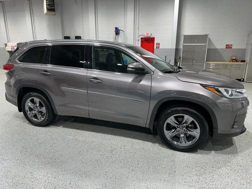 2019 Toyota Highlander Limited Platinum