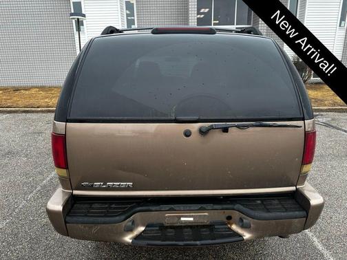 2004 Chevrolet Blazer LS