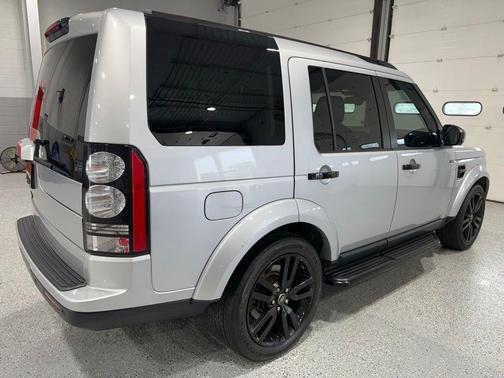 2016 Land Rover LR4 Base