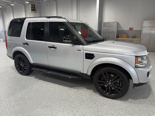 2016 Land Rover LR4 Base