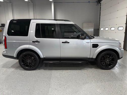 2016 Land Rover LR4 Base
