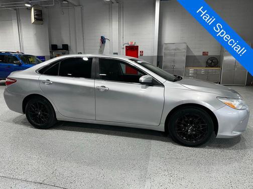 Celestial Silver Metallic 2016 Toyota Camry LE