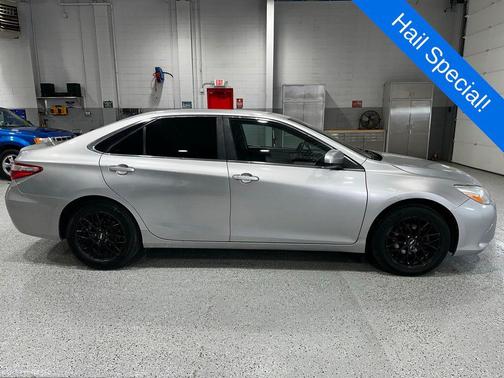 Celestial Silver Metallic 2016 Toyota Camry LE