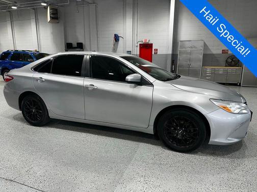 Celestial Silver Metallic 2016 Toyota Camry LE