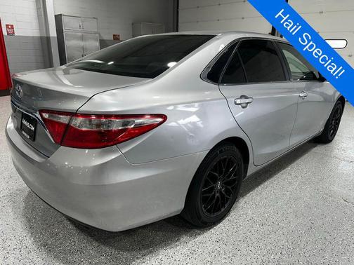 Celestial Silver Metallic 2016 Toyota Camry LE