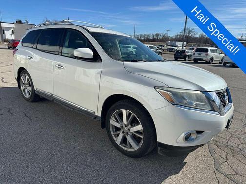 Pearl White 2015 Nissan Pathfinder Platinum