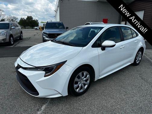 Ice Cap 2024 Toyota Corolla LE